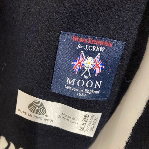 NEW Abraham Moon For J.Crew Wool Scarf Navy - Picture 3 of 6